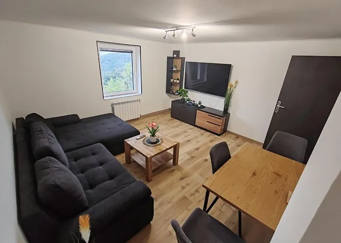 Stella Vittoria Daire *